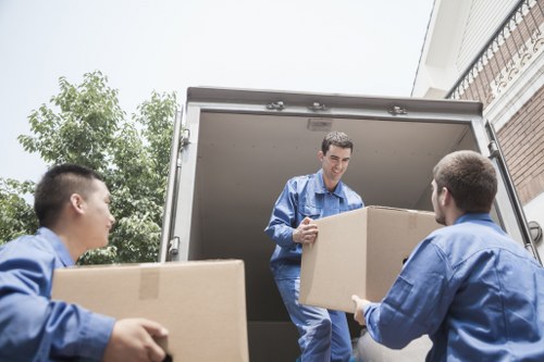 Romford area moving vehicle for local and nearby relocations